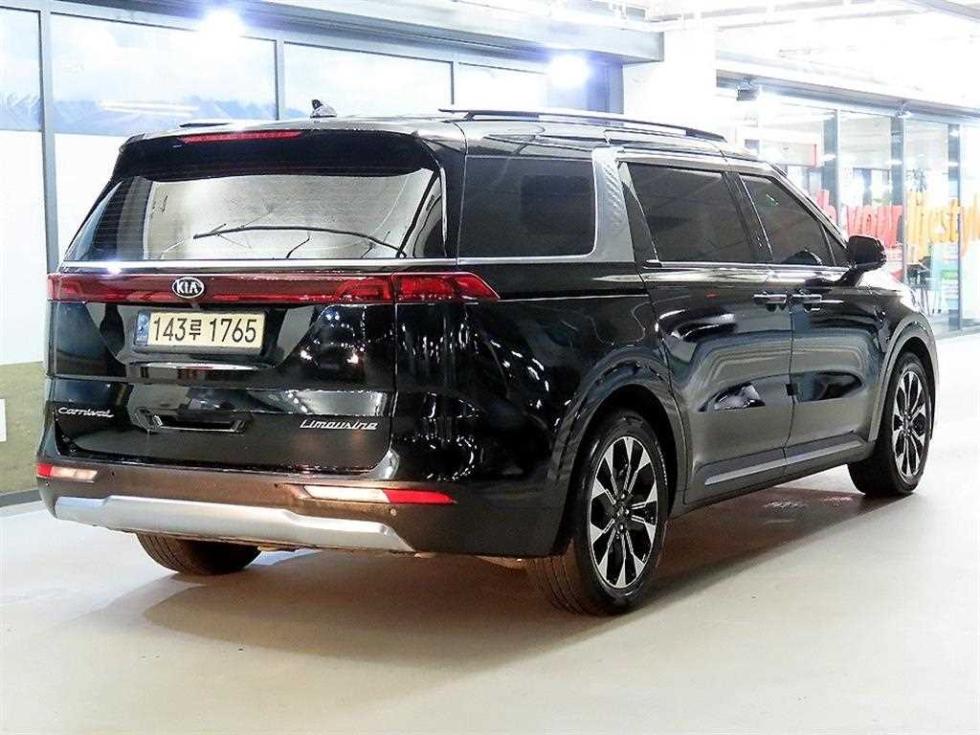 2021 - kia carnival