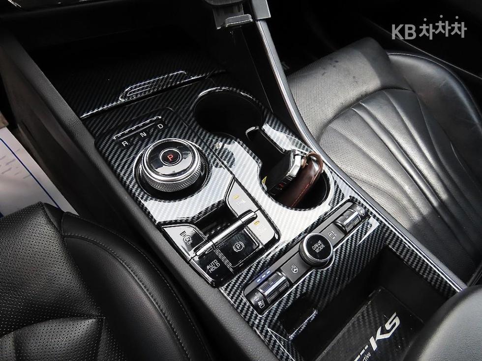 2020 - kia k5
