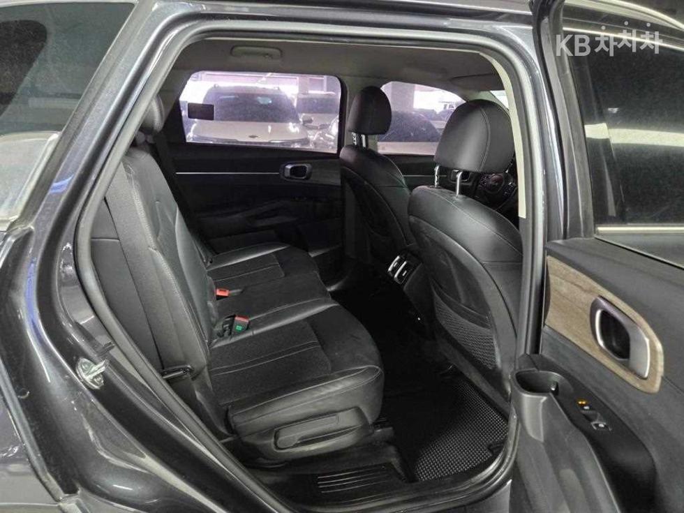 2022 - kia sorento