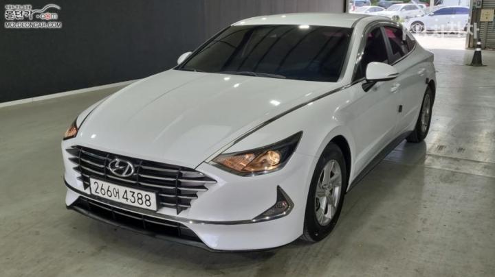 Hyundai Sonata 2.0 LPG 렌터카 — foto 1