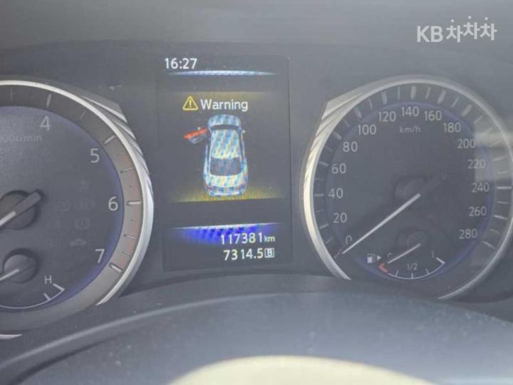 Infiniti Q50 2.2d Premium 7