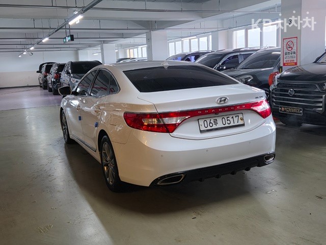 Hyundai Grandeur — miniaturë 4