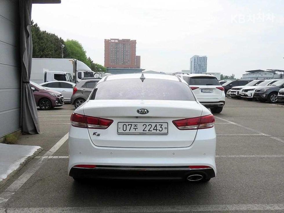 2016 - kia k5