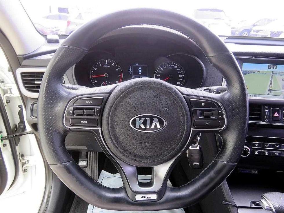 2016 - kia k5