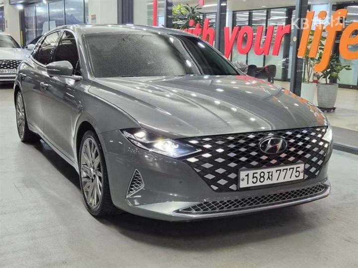 Hyundai Grandeur 3.3 Calligraphy 2
