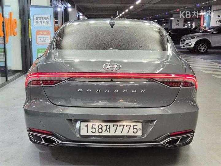 Hyundai Grandeur 3.3 Calligraphy 6