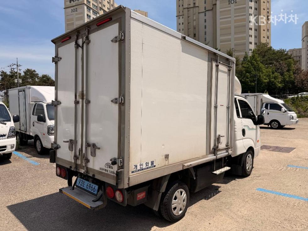 2023 - kia bongo iii