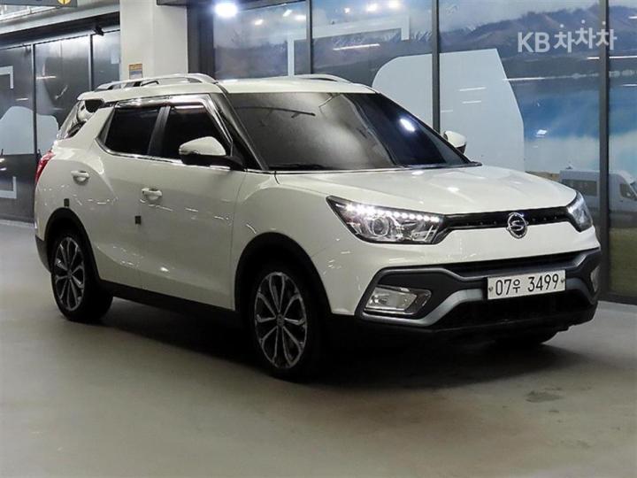 KG Mobility (Ssangyong) Tivoli Air 2WD IX
