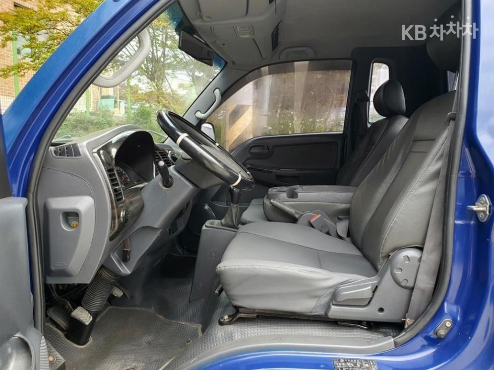 2011 - kia bongo iii