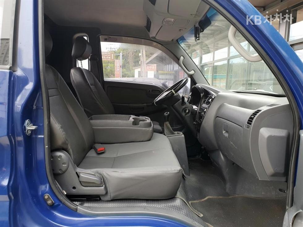 2011 - kia bongo iii
