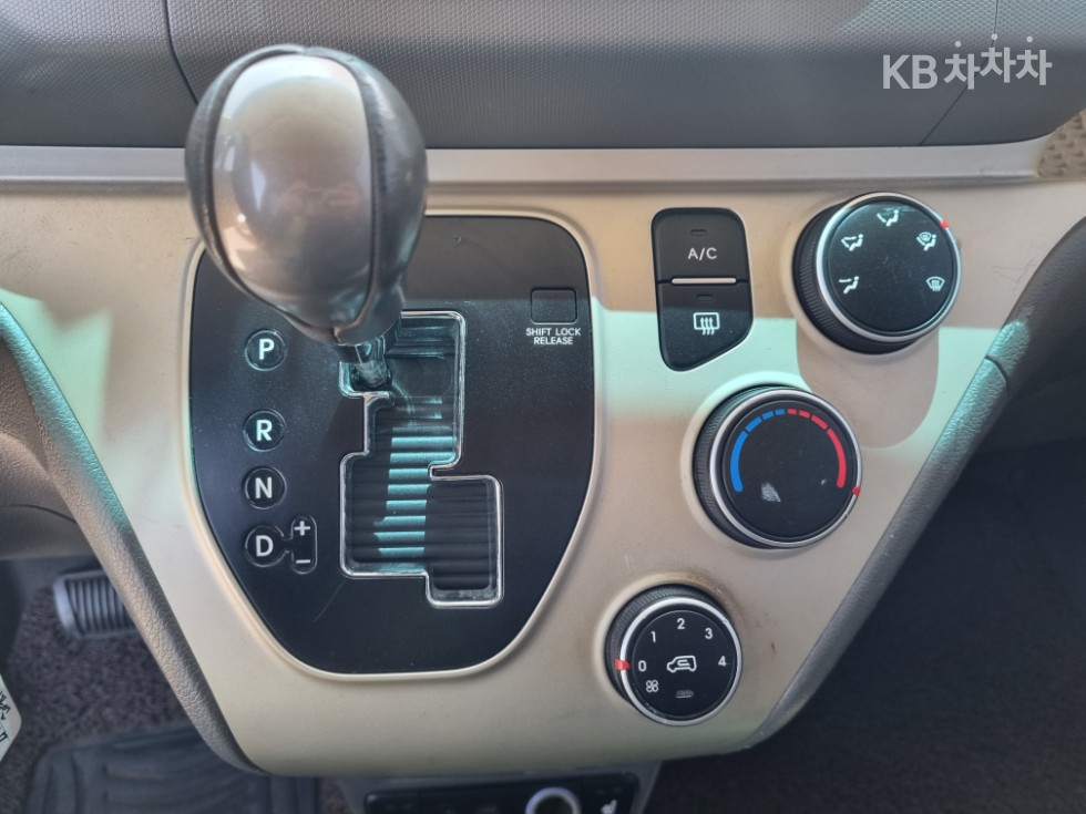 2013 - kia ray