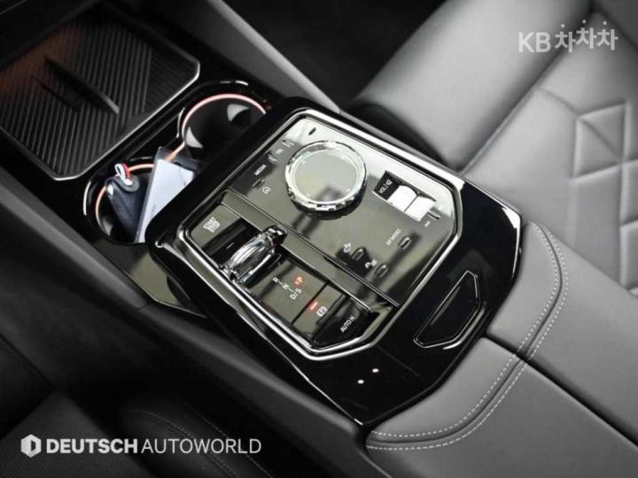 BMW 5 Series New G60 530e xDrive M Sport Pro 10