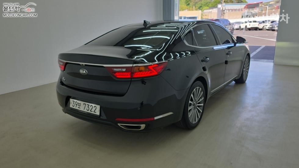 2018 - kia k7