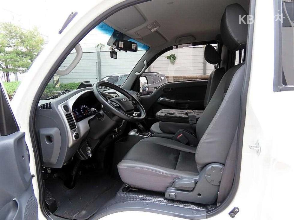 2023 - kia bongo iii