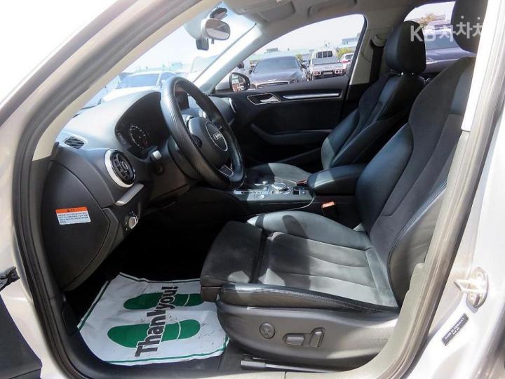 Audi A3 NEW 35 TDI Sportback Dynamic 8V 7