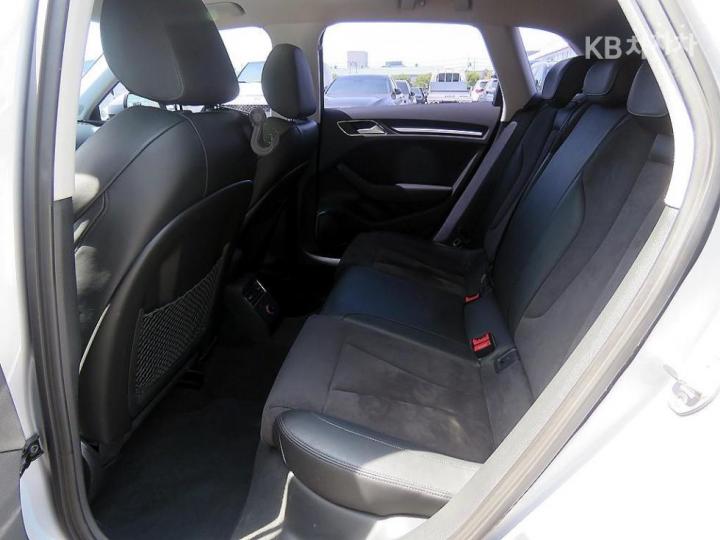 Audi A3 NEW 35 TDI Sportback Dynamic 8V 8