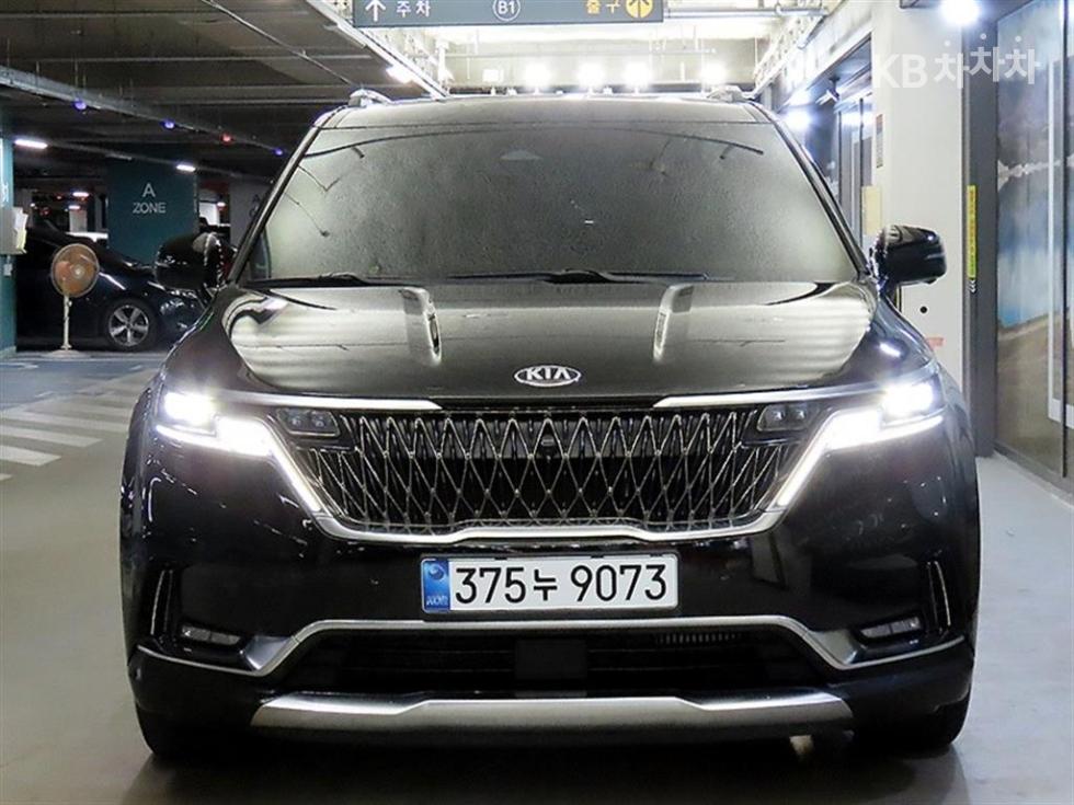 2021 - kia carnival