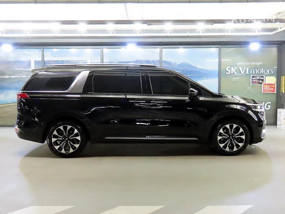 2021 - kia carnival
