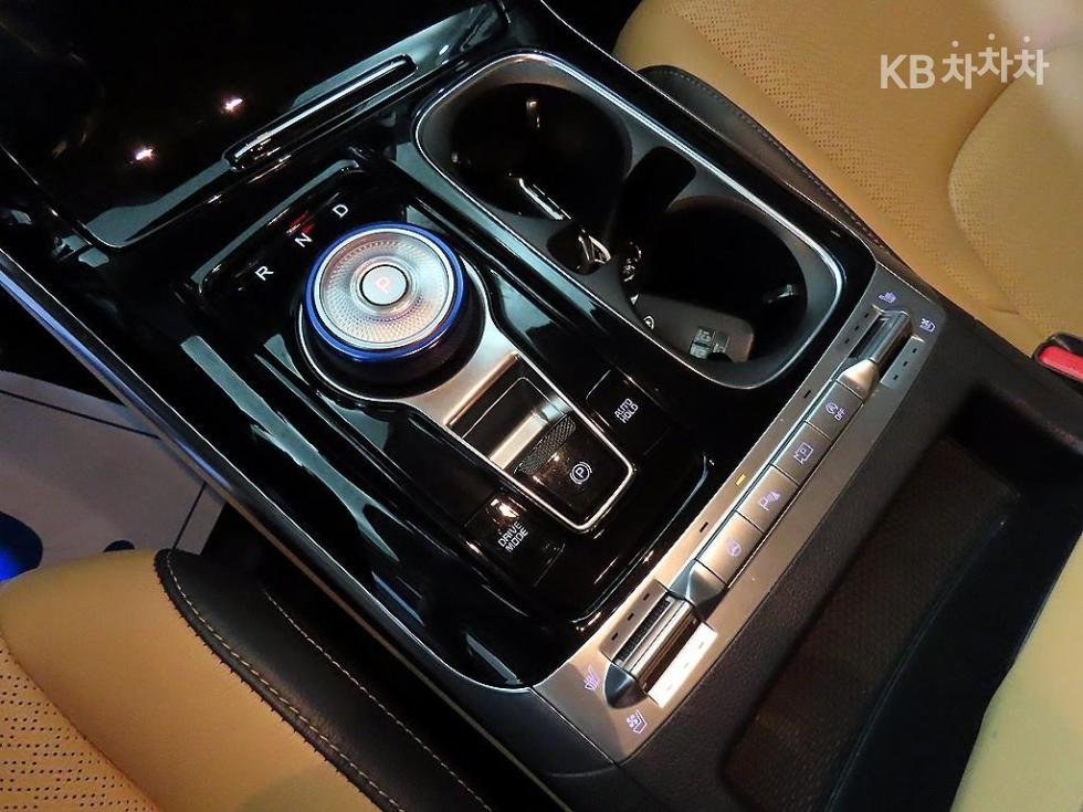 2021 - kia carnival