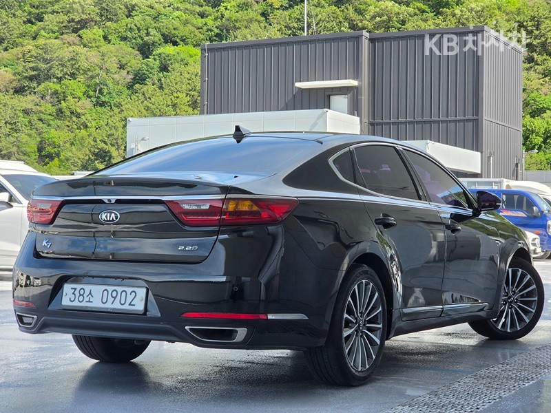2016 - kia k7