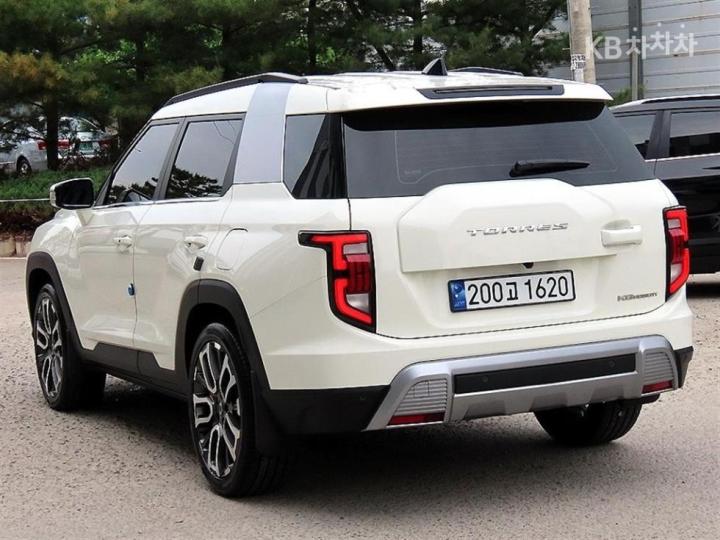 KG Mobility (Ssangyong) Torres J100 1.5 GDI Turbo T7 4
