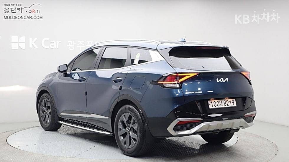 2023 - kia sportage