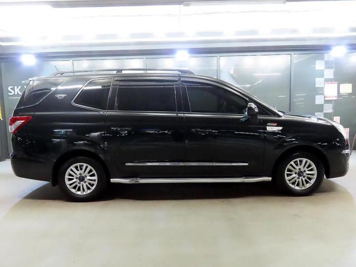 KG Mobility (Ssangyong) Korando Turismo 4WD GT 4