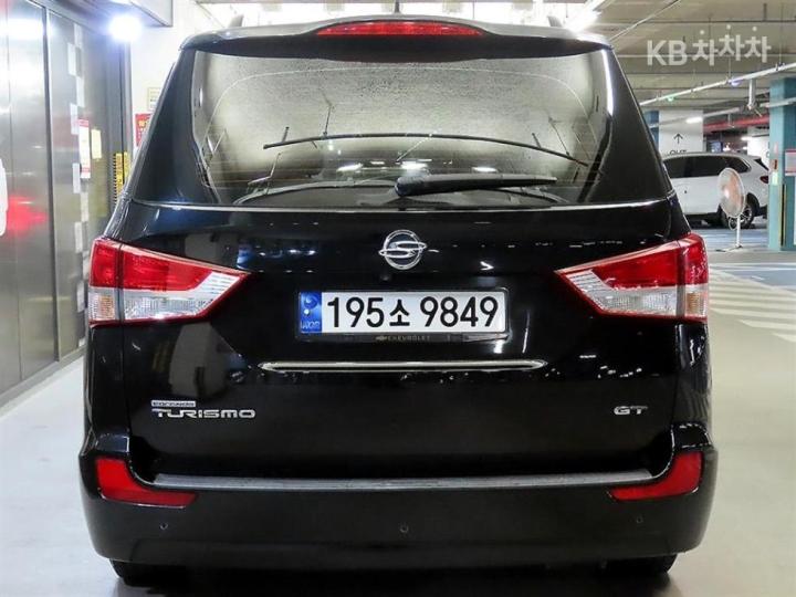 KG Mobility (Ssangyong) Korando Turismo 4WD GT 6