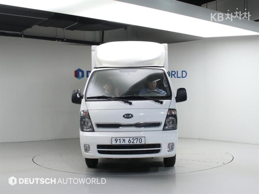 2013 - kia bongo iii
