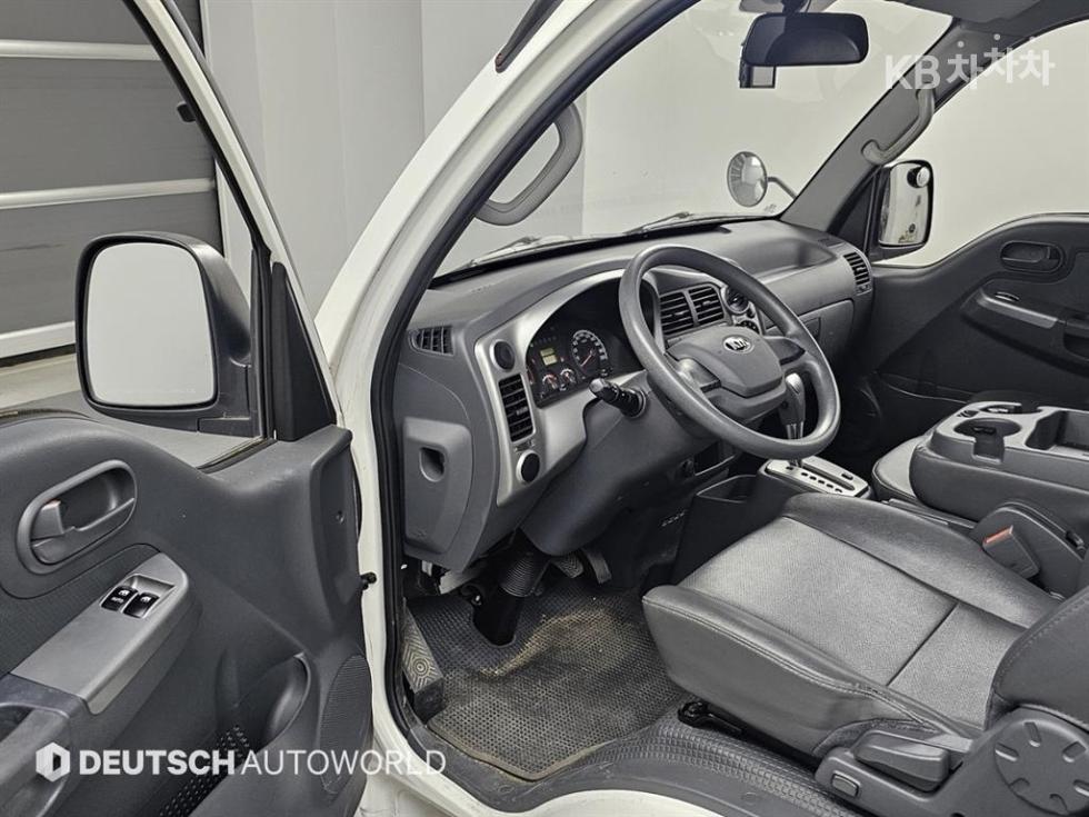 2013 - kia bongo iii