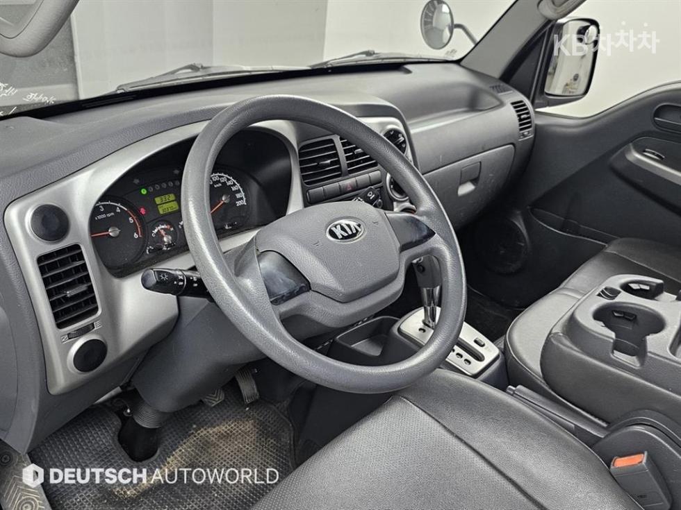 2013 - kia bongo iii
