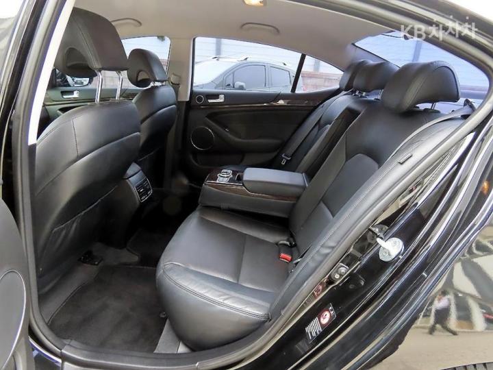 Kia K7 2.4 GDI Prestige 7