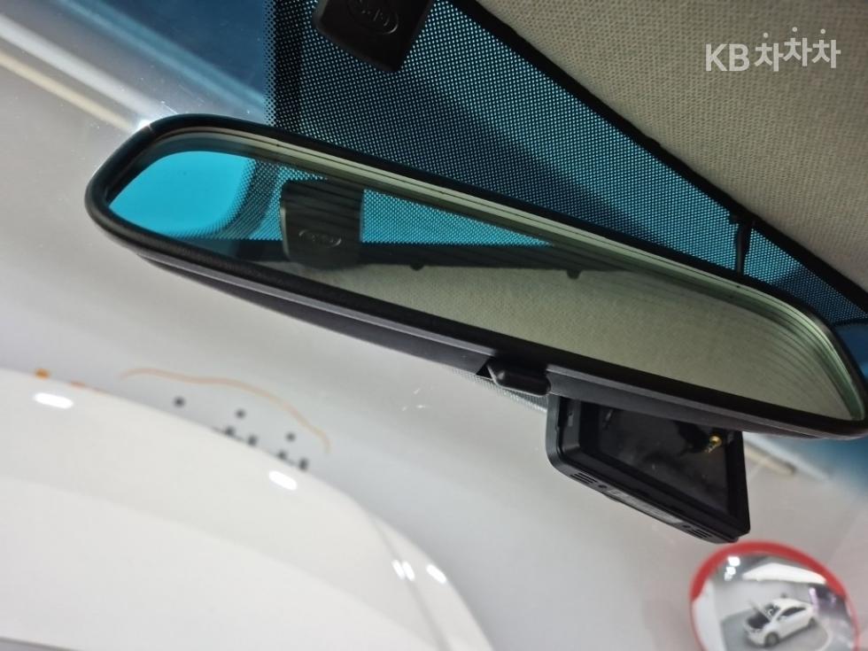 2018 - kia k3