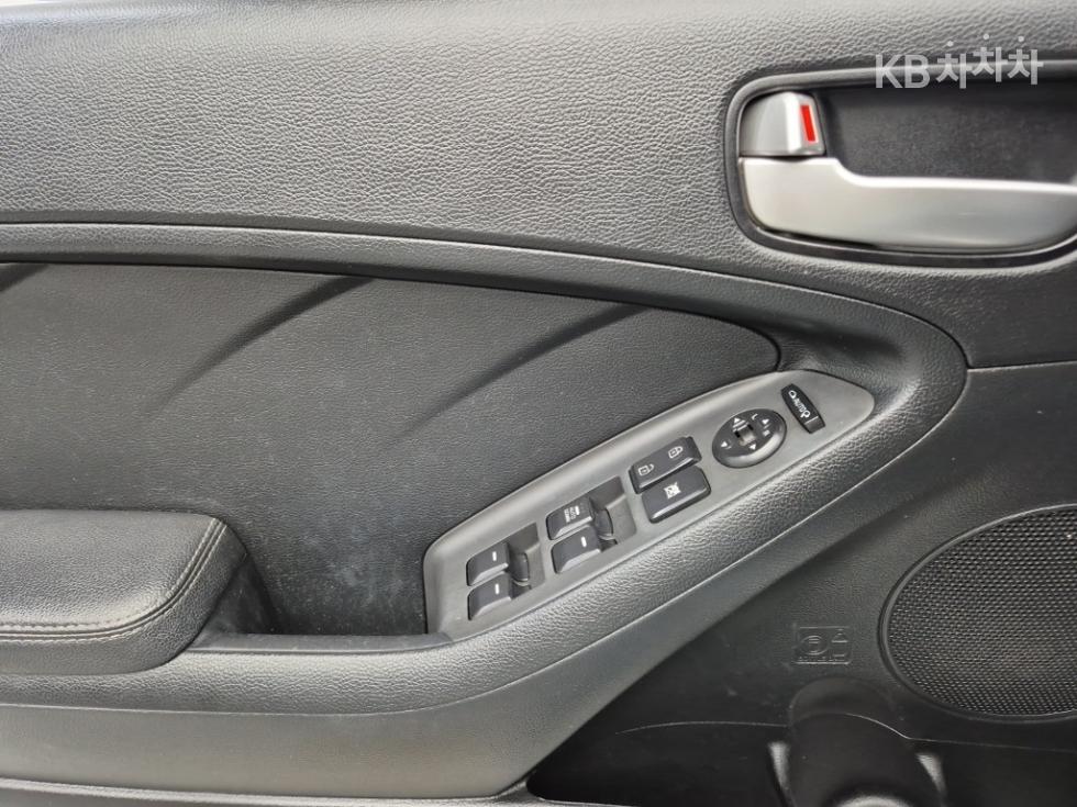 2018 - kia k3