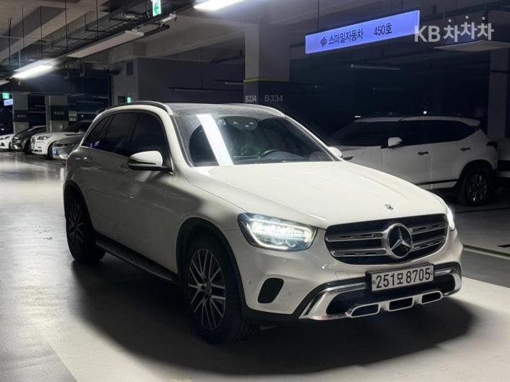 Mercedes-Benz GLC-Class X253 300 4Matic Base Type 2