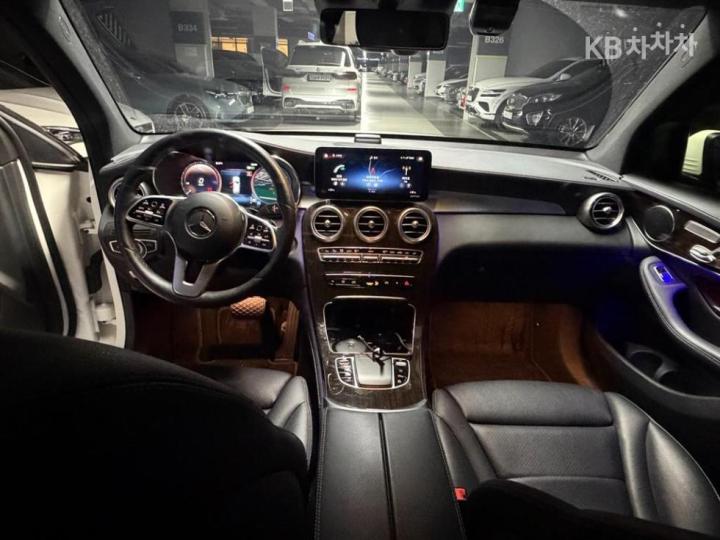 Mercedes-Benz GLC-Class X253 300 4Matic Base Type 9