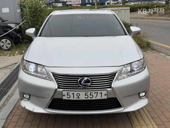 Lexus ES New 300h Premium