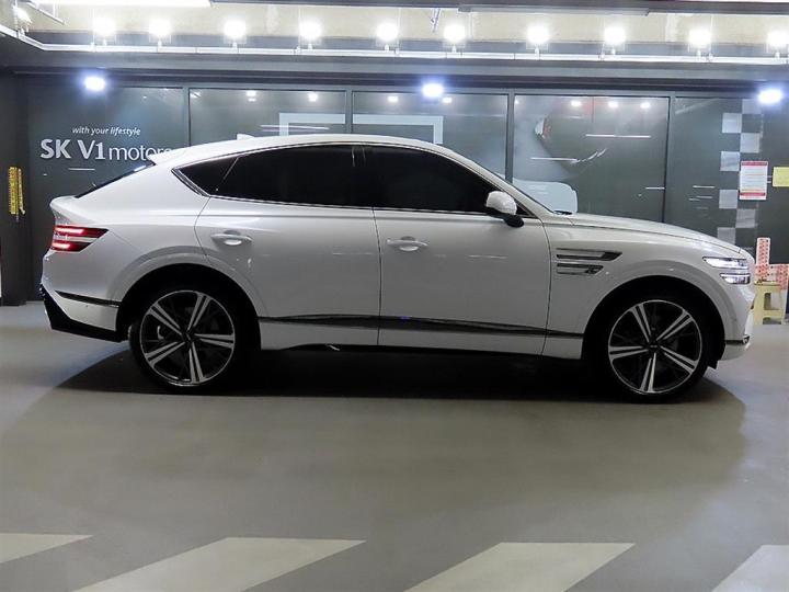 Genesis GV80 COUPE 2.5 Gasoline Turbo AWD Base Type — фото 3