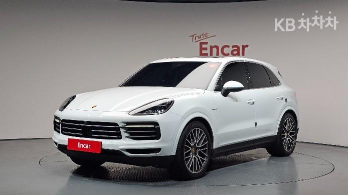 Porsche Cayenne 9Y0 3.0 E-Hybrid Base Type