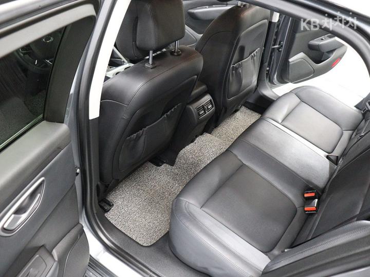 Renault SM6 1.5 dCi SE 9