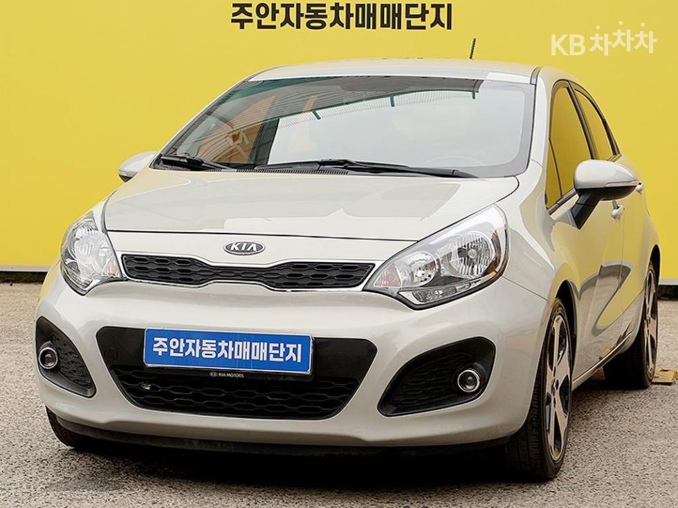 2012 - kia pride