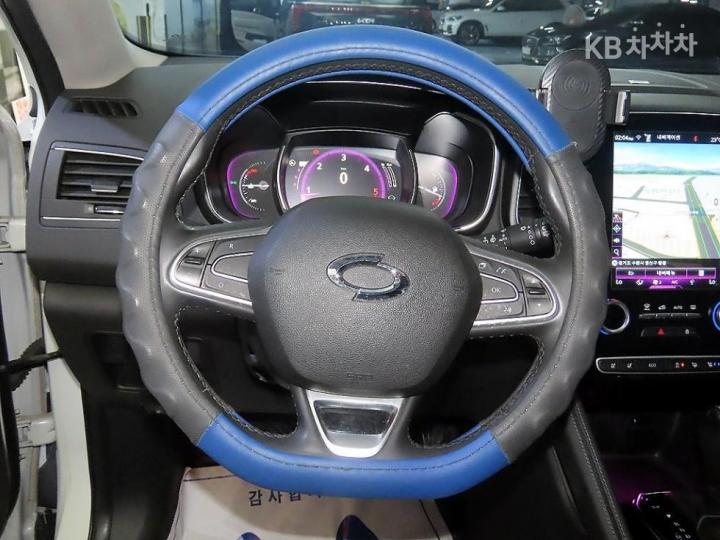 Renault QM6 2.0 2WD RE Signature 9