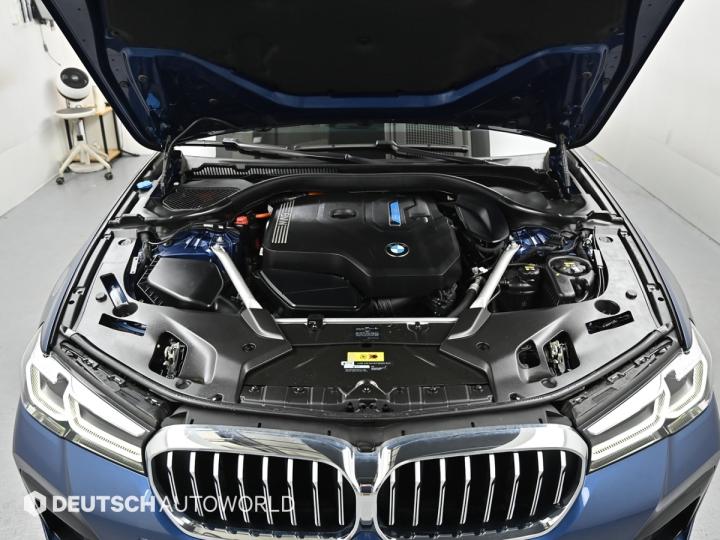 BMW 5 Series G30 530e M Sport 7