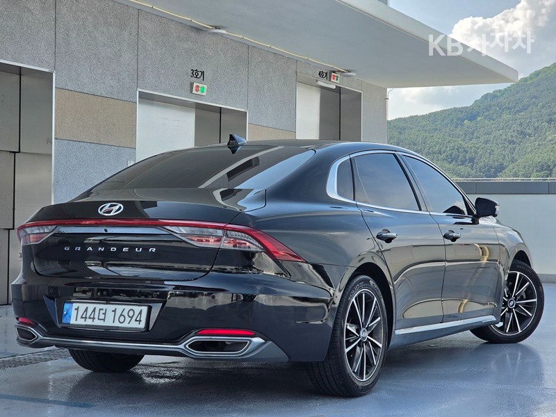 Hyundai Grandeur — miniaturë 4