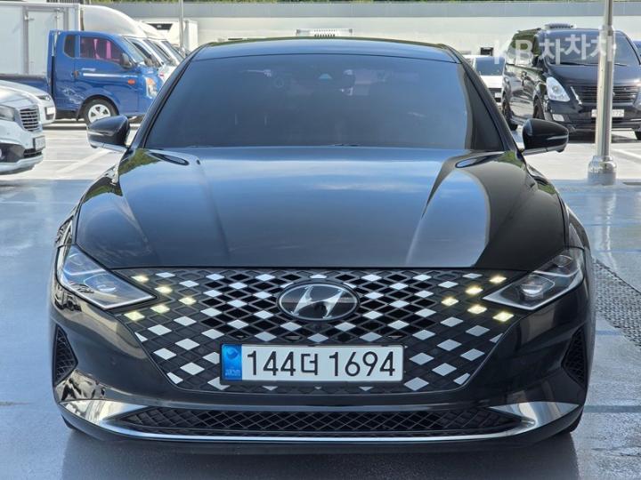 Hyundai Grandeur LPi 3.0 렌터카 — foto 1