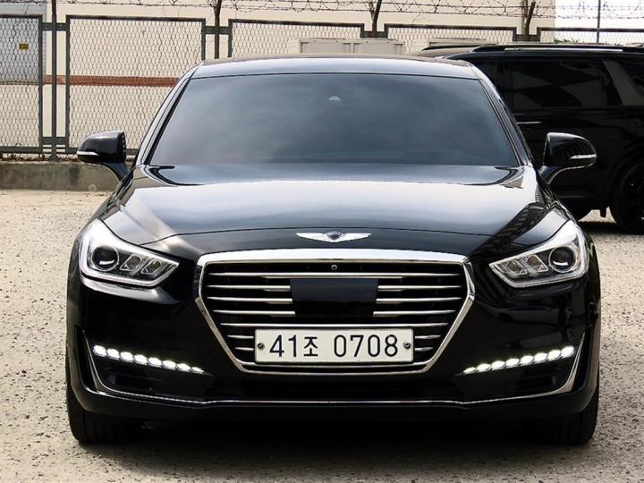 Genesis EQ900 5.0 GDI AWD Prestige