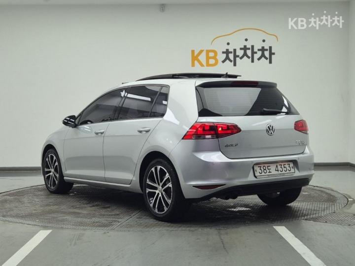 Volkswagen Golf 2.0 TDI MK7 DSG GTD 4