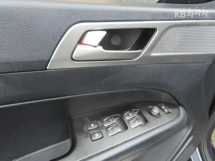 KG Mobility (Ssangyong) Rexton Sport 2.2 4WD Noblesse 10