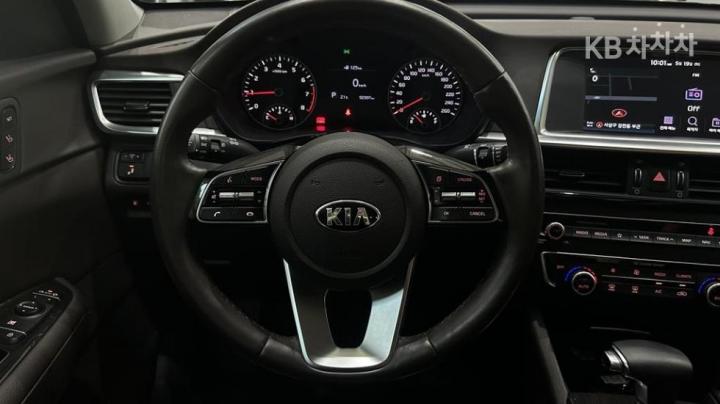 Kia K5 2.0 Gasoline Noblesse 9
