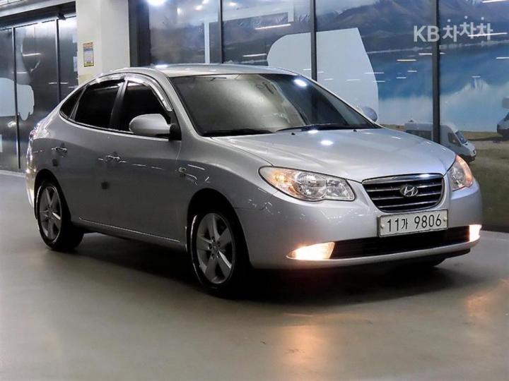 Hyundai Avante HD 1.6 VVT S16 LUXURY